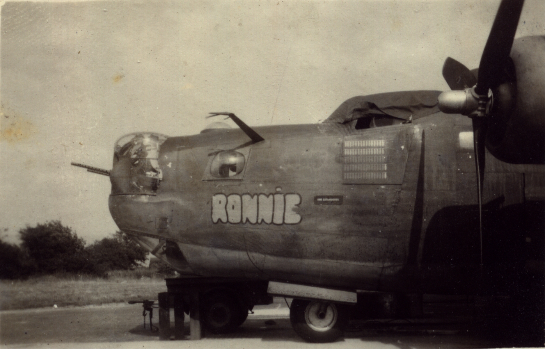 B24 bomber named "Ronnie"